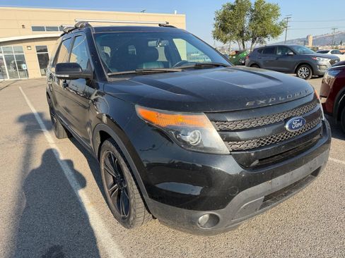 Used 2015 Ford Explorer Sport AWD/4WD image 4