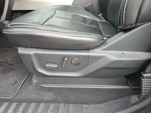 Used 2021 Ford F250 Lariat w/ Lariat Ultimate Package AWD/4WD image 5