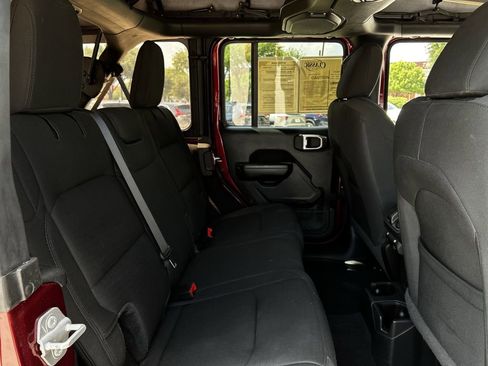 Used 2021 Jeep Wrangler Unlimited Sport AWD/4WD image 28