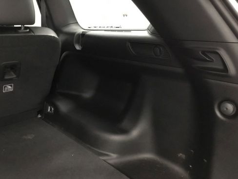 Used 2023 Jeep Grand Cherokee Altitude AWD/4WD image 18