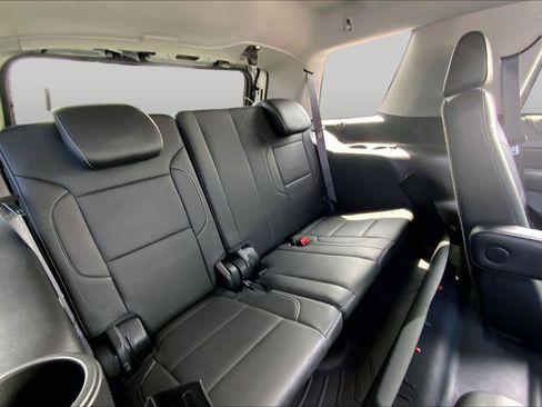 Used 2015 GMC Yukon SLT w/ Open Road Package AWD/4WD image 16