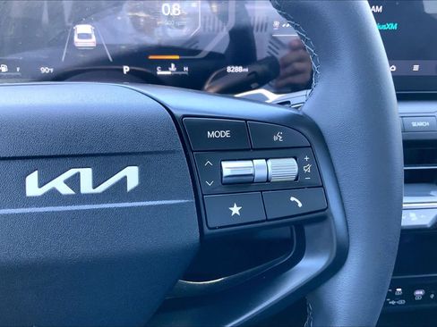 Certified 2025 Kia K4 EX FWD image 25