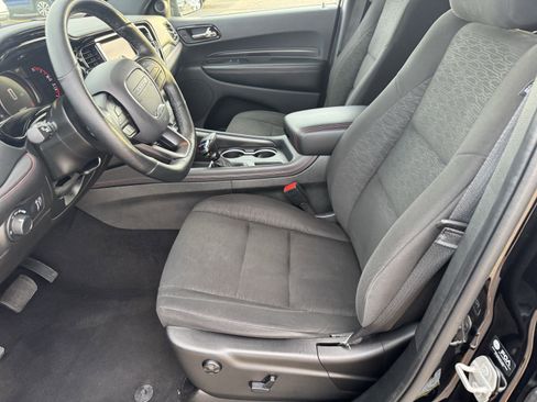 Certified 2023 Dodge Durango GT image 4