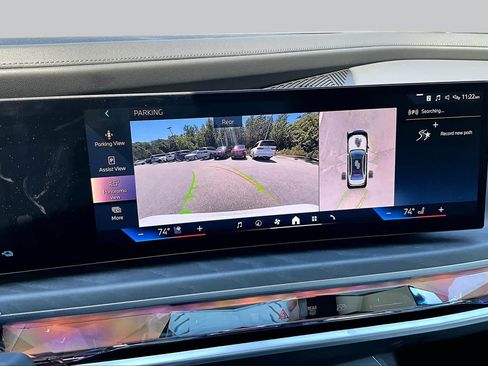 Certified 2025 BMW 750e xDrive w/ Executive Package AWD/4WD image 30