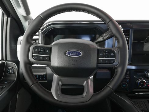 Used 2026 Ford F450 Lariat w/ FX4 Off-Road Package image 16