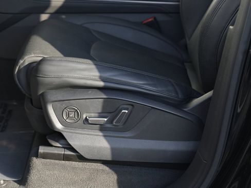 Used 2021 Audi Q7 3.0T Prestige image 26