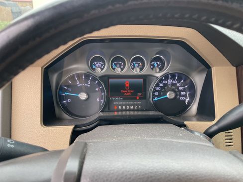 Used 2016 Ford F250 Lariat w/ Lariat Ultimate Package image 14