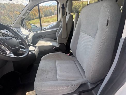 Used 2018 Ford Transit 350 XLT image 19