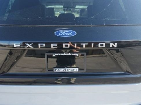 New 2026 Ford Expedition Active image 12