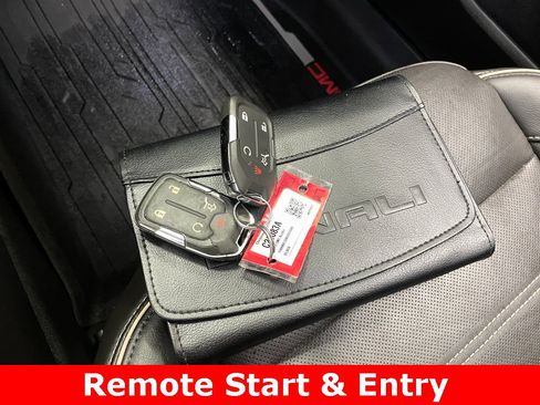 Certified 2019 GMC Acadia Denali w/ Technology Package image 7