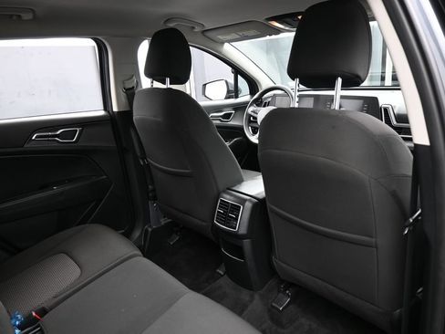 Used 2023 Kia Sportage LX AWD/4WD image 42