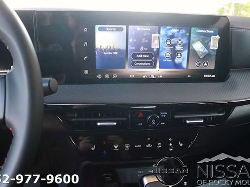 New 2026 Nissan Kicks SR FWD image 18