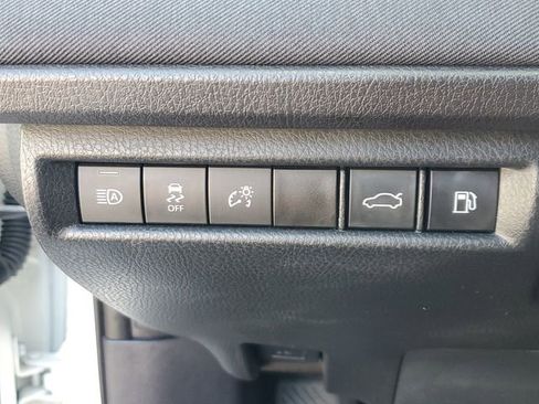 Used 2025 Toyota Camry LE FWD image 28
