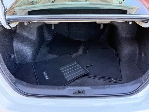 Used 2025 Nissan Altima 2.5 SV FWD image 17
