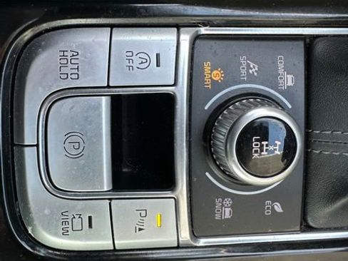Used 2020 Kia Telluride SX w/ SX Prestige Package AWD/4WD image 37