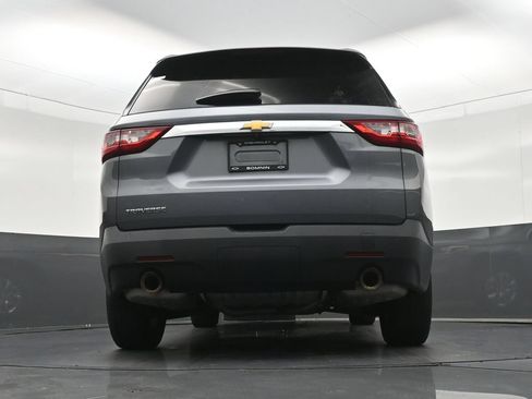 Used 2020 Chevrolet Traverse LS FWD image 26