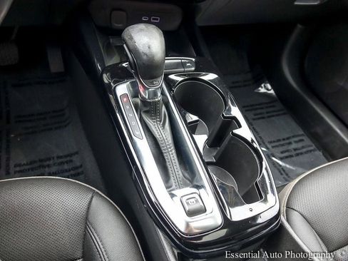 Used 2024 Chevrolet Trax ACTIV w/ Sunroof Package FWD image 19