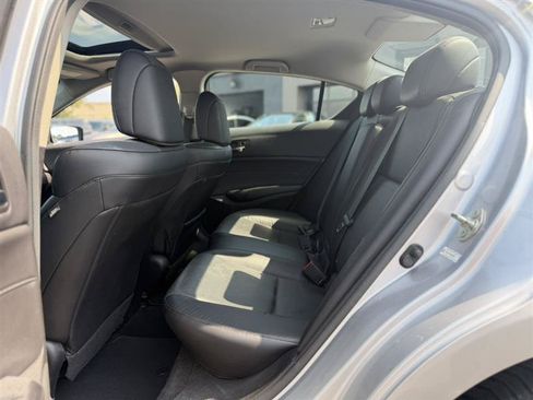 Used 2014 Acura ILX w/ Technology Package FWD image 25