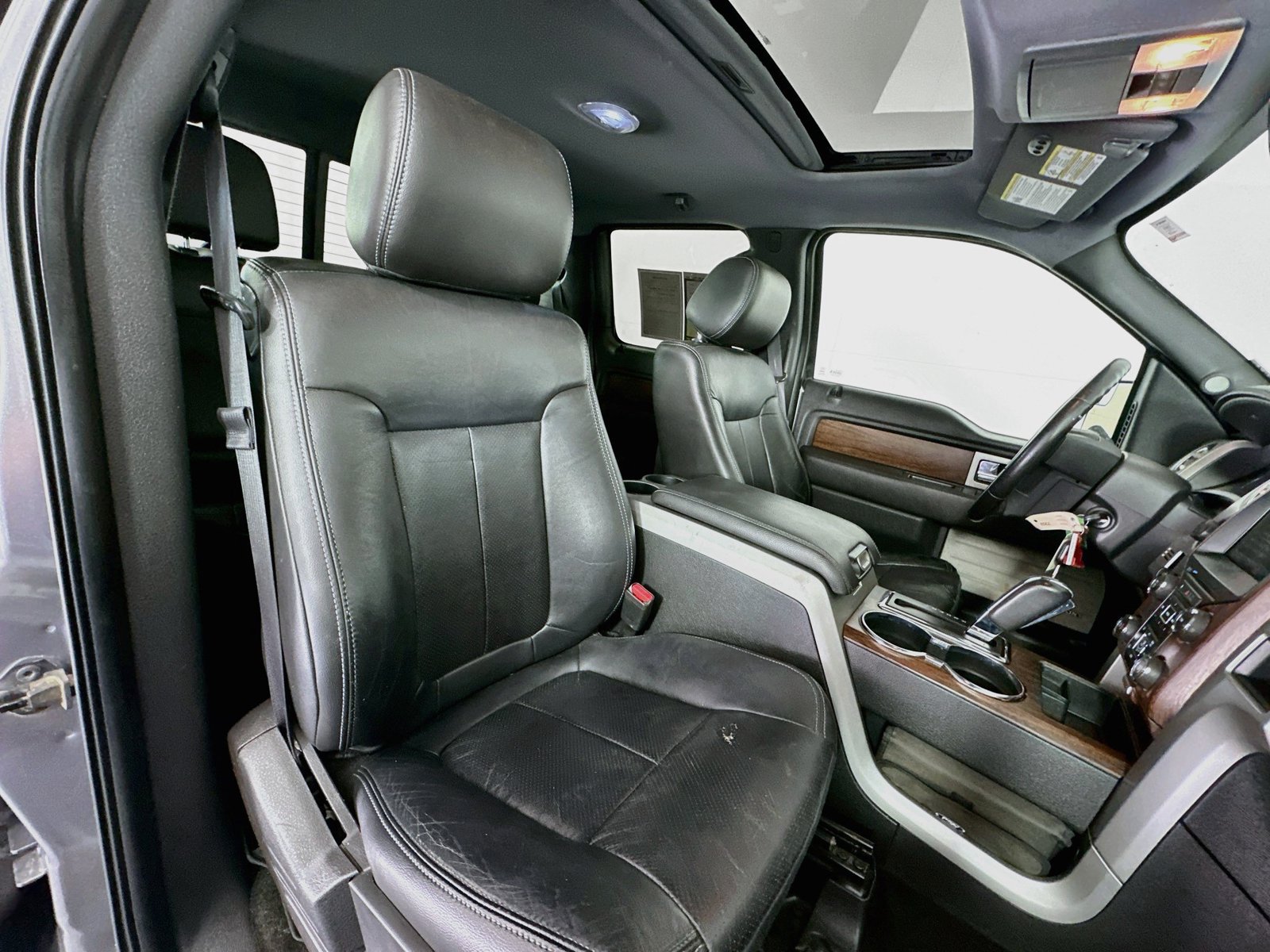 Used 2014 Ford F150 Lariat w/ Equipment Group 502A Luxury AWD/4WD image 28