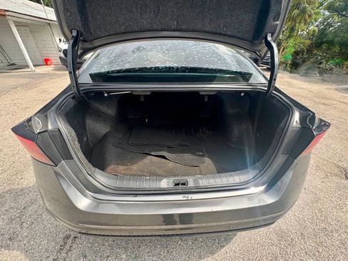 Used 2023 Nissan Altima 2.5 SV FWD image 12