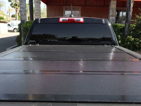 Used 2022 Chevrolet Colorado LT w/ Redline Special Edition image 8