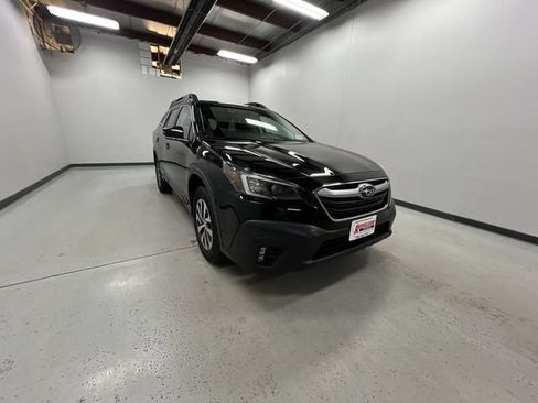 Used 2021 Subaru Outback Premium AWD/4WD image 2