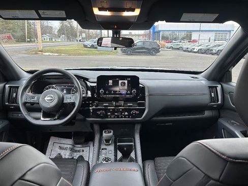 Used 2025 Nissan Pathfinder Rock Creek image 35