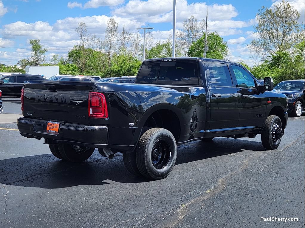 New 2026 RAM 3500 Big Horn AWD/4WD image 9