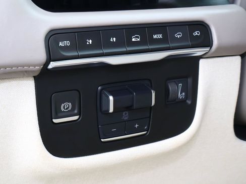 Used 2023 Cadillac Escalade Premium Luxury Platinum w/ LPO, Radiant Package AWD/4WD image 26