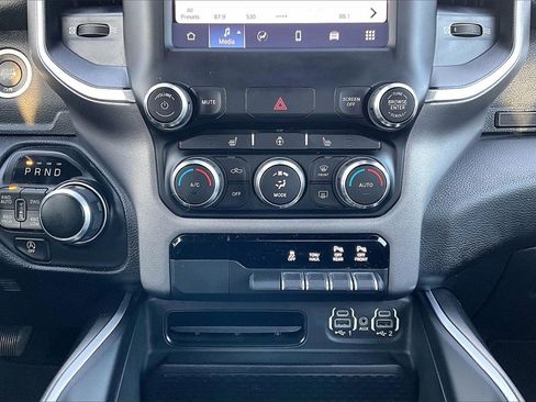 Used 2022 RAM 1500 Big Horn image 32