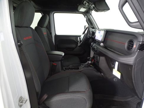 New 2024 Jeep Wrangler Unlimited Rubicon w/ Convenience Group image 14