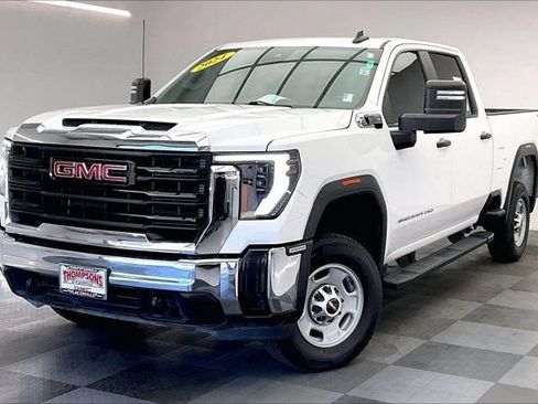 Used 2024 GMC Sierra 2500 Pro w/ Convenience Package AWD/4WD image 12