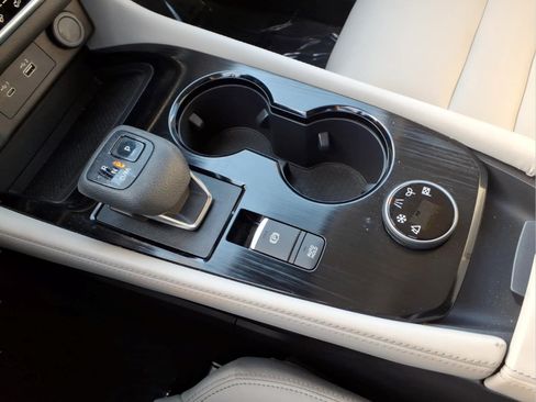 Certified 2023 Nissan Rogue SL w/ SL Premium Package AWD/4WD image 19