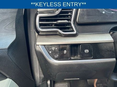 Used 2023 Kia Sportage X-Line w/ X-Line Premium Package image 7