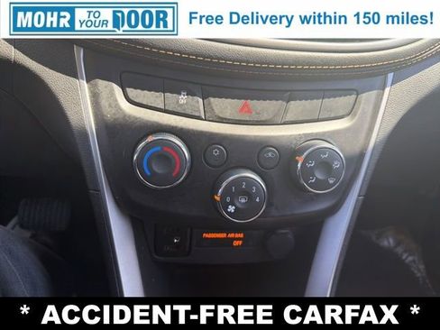 Used 2019 Chevrolet Trax LT w/ LT Convenience Package image 20