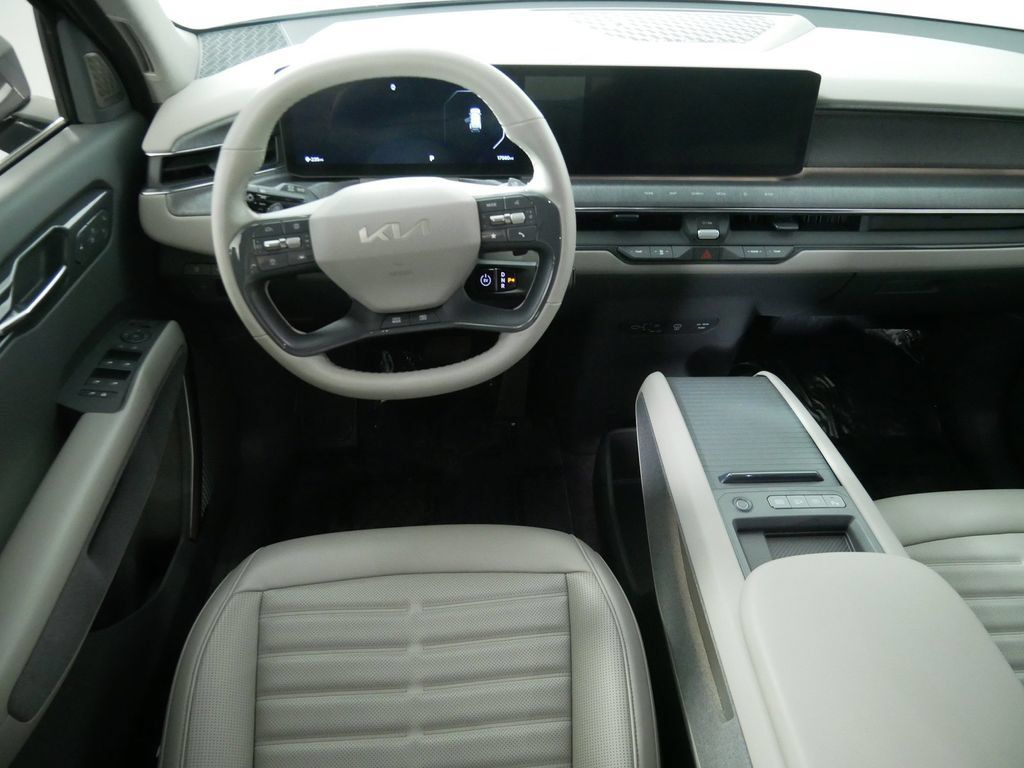 Used 2024 Kia EV9 Land AWD/4WD image 23