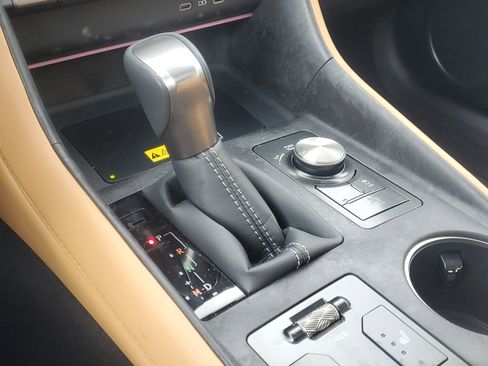 Used 2026 Lexus IS 350 F Sport w/ Accessory Package Z1 RWD image 34