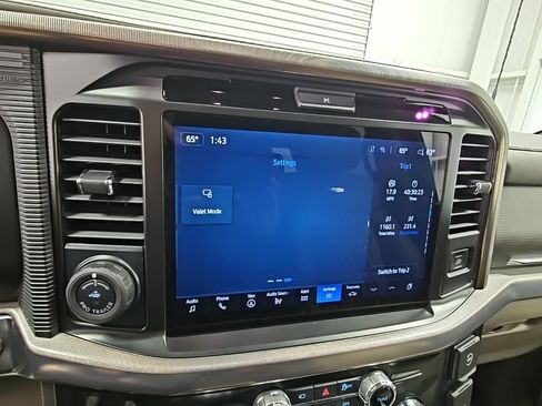 Used 2025 Ford F150 Platinum w/ Equipment Group 703A Plus image 18