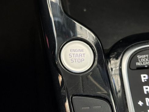 Used 2023 Kia Soul GT-Line w/ GT-Line Technology Package image 32