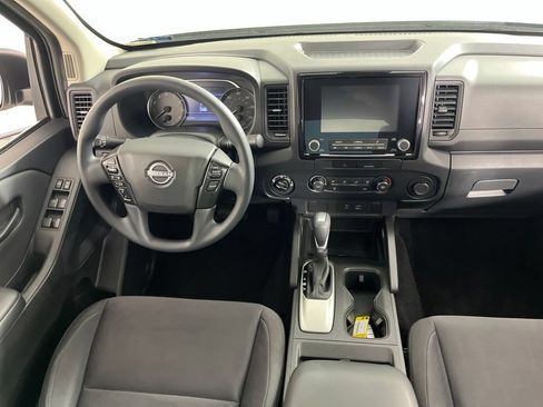 Used 2022 Nissan Frontier S AWD/4WD image 3
