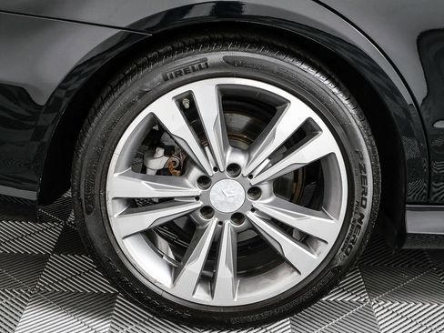 Used 2016 Mercedes-Benz E 350 4MATIC Sedan image 38