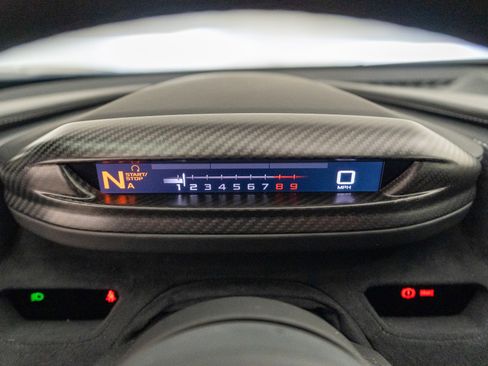 Used 2019 McLaren 720S Luxury image 27