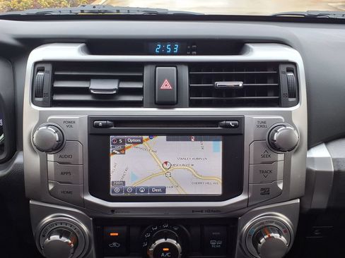 Used 2018 Toyota 4Runner SR5 Premium AWD/4WD image 31