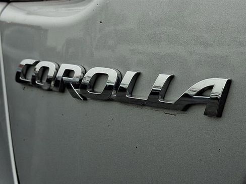 Used 2022 Toyota Corolla SE image 28