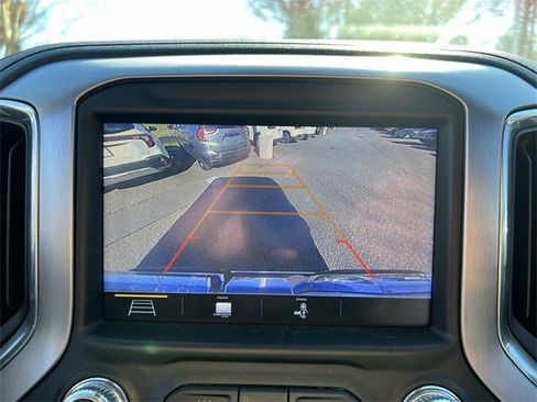 Used 2019 GMC Sierra 1500 SLT w/ SLT Premium Plus Package image 17