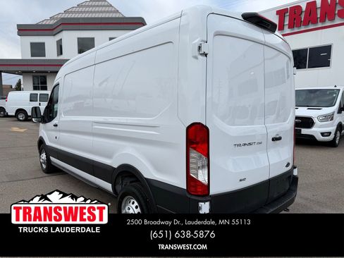 Used 2023 Ford Transit 250 Medium Roof AWD image 3