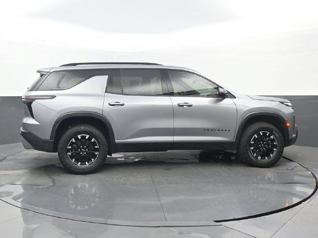 Used 2024 Chevrolet Traverse Z71 w/ Enhanced Driving Package AWD/4WD image 2