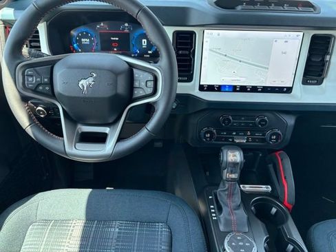 New 2026 Ford Bronco Heritage Edition AWD/4WD image 16