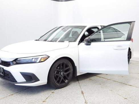 Used 2023 Honda Civic Sport image 25