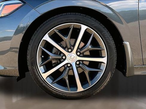 Used 2023 Honda Civic Touring image 30